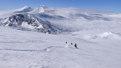 Heliskiing med Kittelfjäll Heli & Event